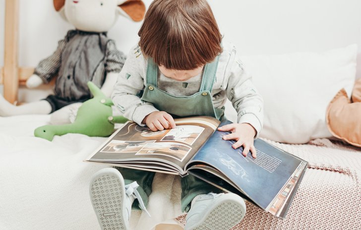 toddler reading